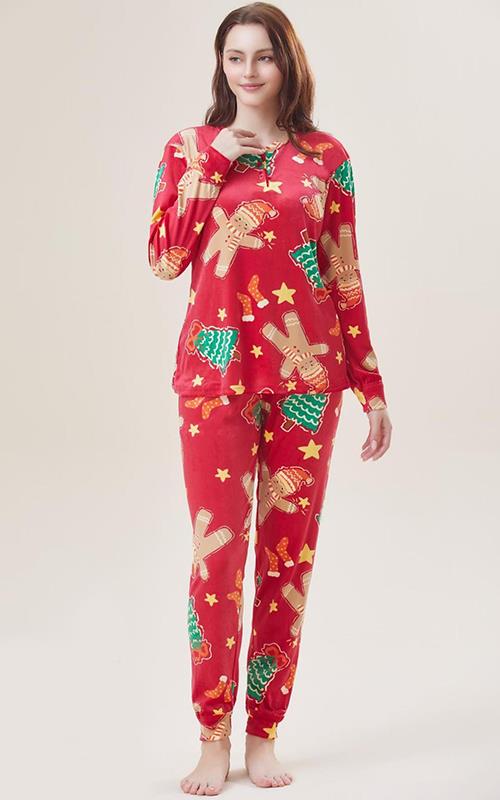 1375 2 Pijama navideño unisex de coralina.