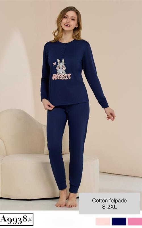 A9938 Pijama afelpado para mujer.