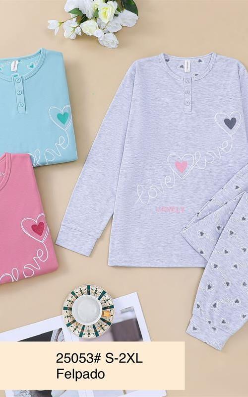 25053 Pijama de mujer afelpado estampado para mujer.
