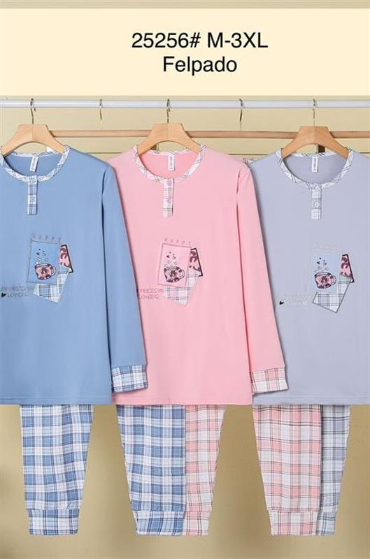 25256 Pijama de mujer afelpado con dibujo