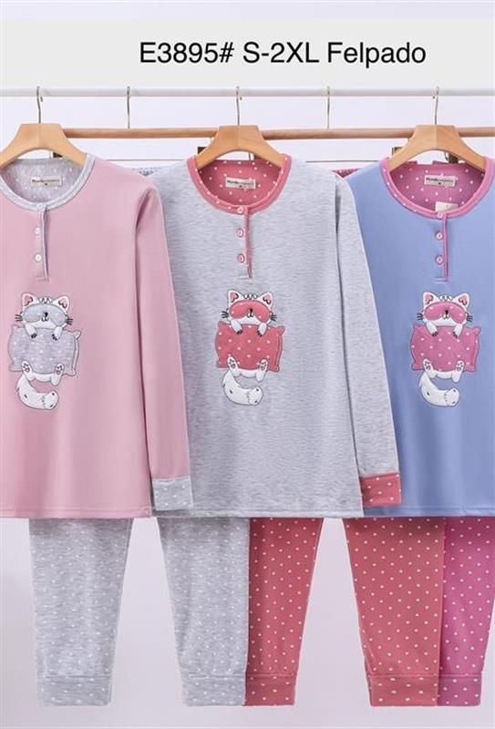 E3895 Pijama de invierno para mujer.