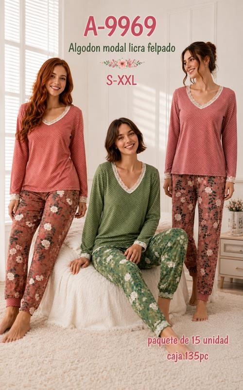 A9969 Pijama de mujer afelpado con pantalón floral y encaje