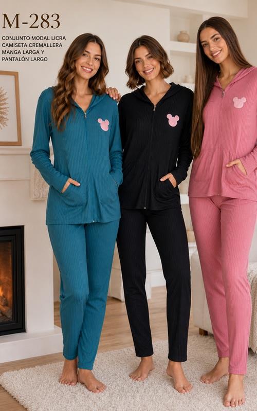 M283 Pijama mujer modal licra con cremallera y capucha